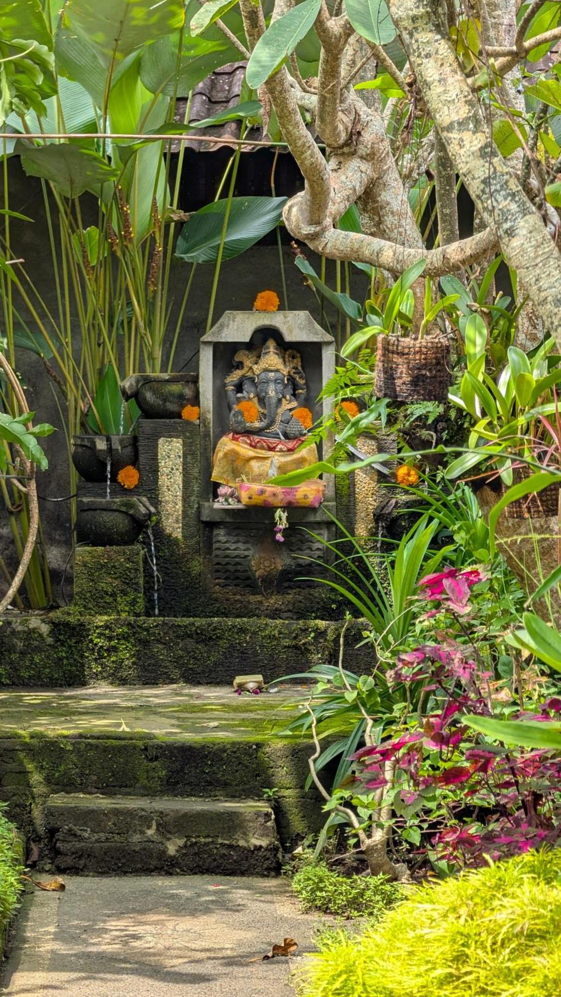 Krisda Ubud Guest House Exterior photo