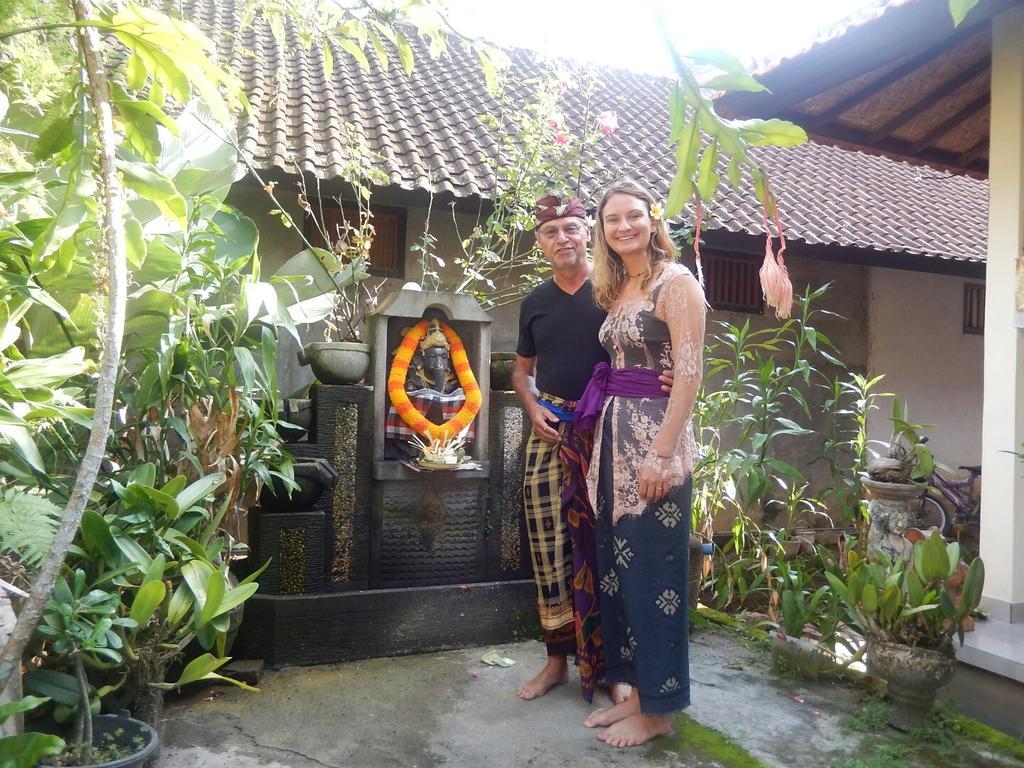 Krisda Ubud Guest House Exterior photo